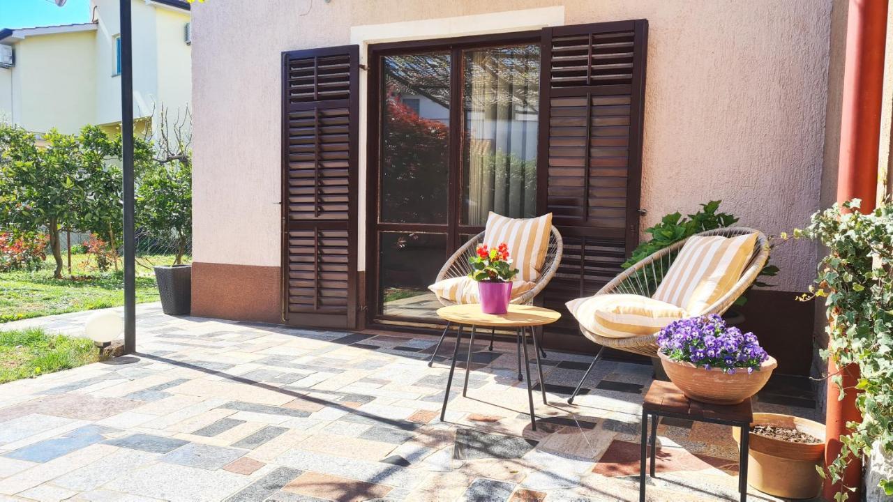 Apartman Kos Rosini Exterior photo