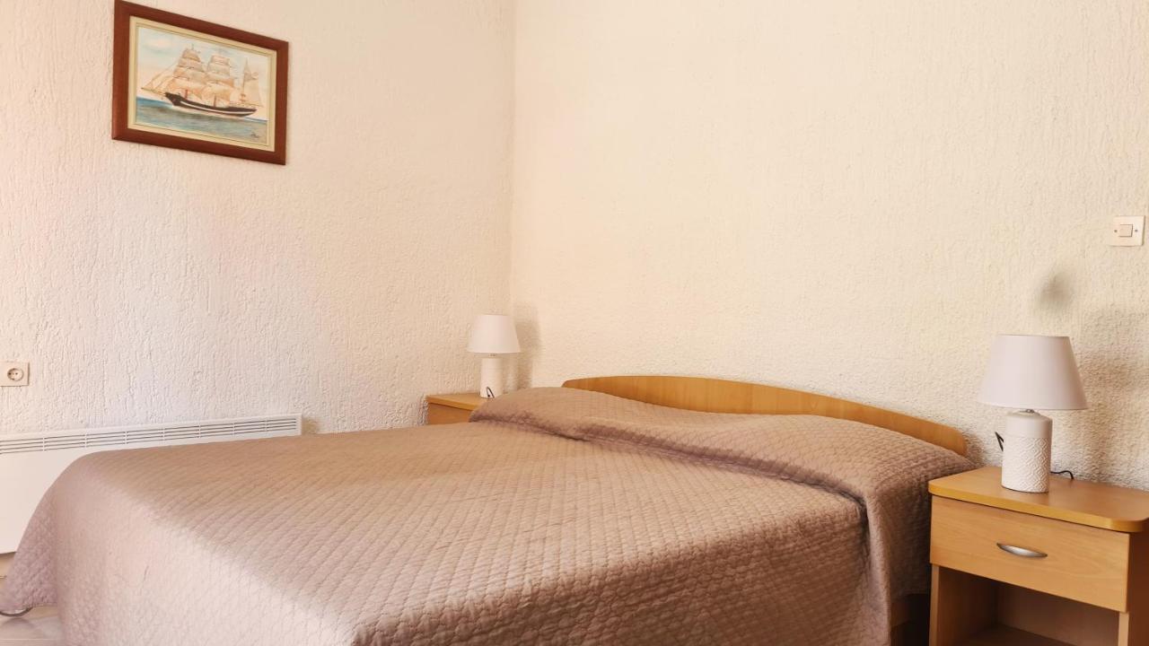 Apartman Kos Rosini Exterior photo